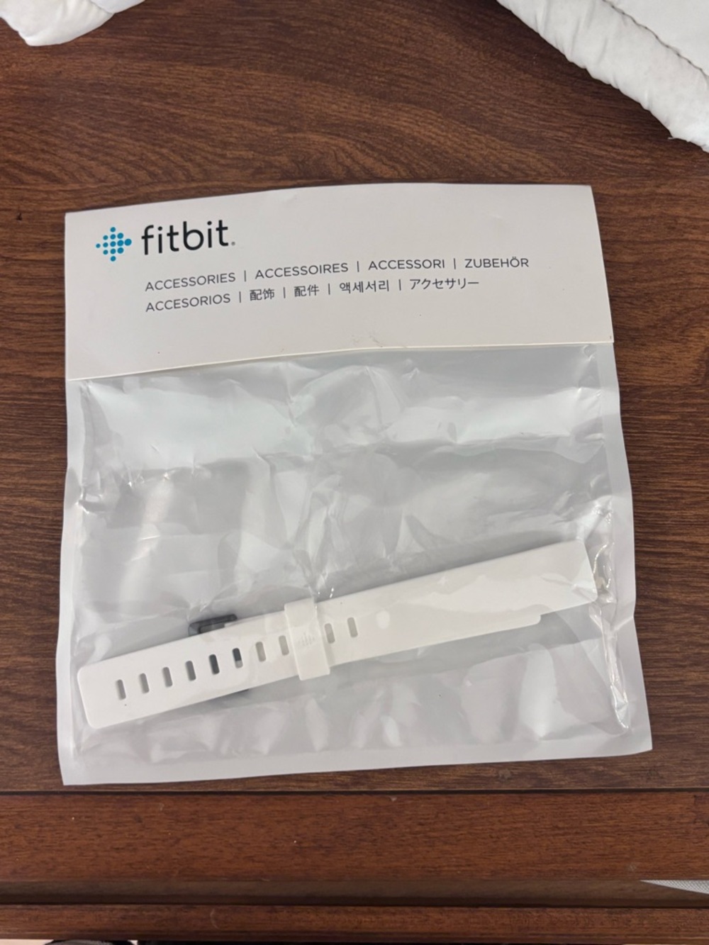 fitbit White Silicone Replacement Wristband for Wearable Devices